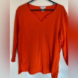 Draper’s & Damon’s women’s M top